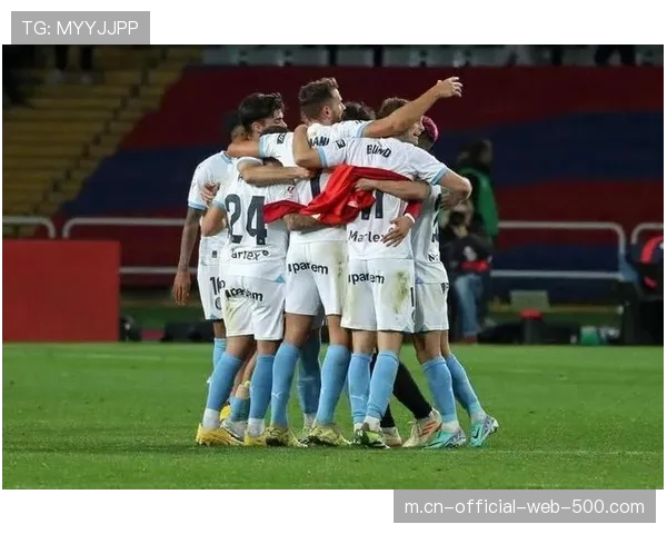 比利亚雷亚尔迎战赫罗纳 欧战资格竞争对手间的战术对决