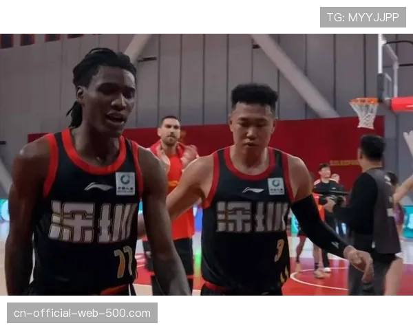 深圳队转换进攻效率突出 史密斯贺希宁王浩然三叉戟成型